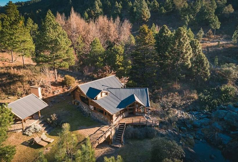 ホテル Estancia La Ernestina