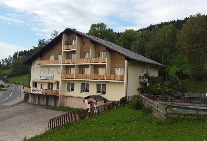 ホテル Gasthof Zur Grossen Linde