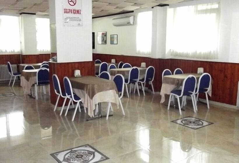 בית מלון כפרי Gulec