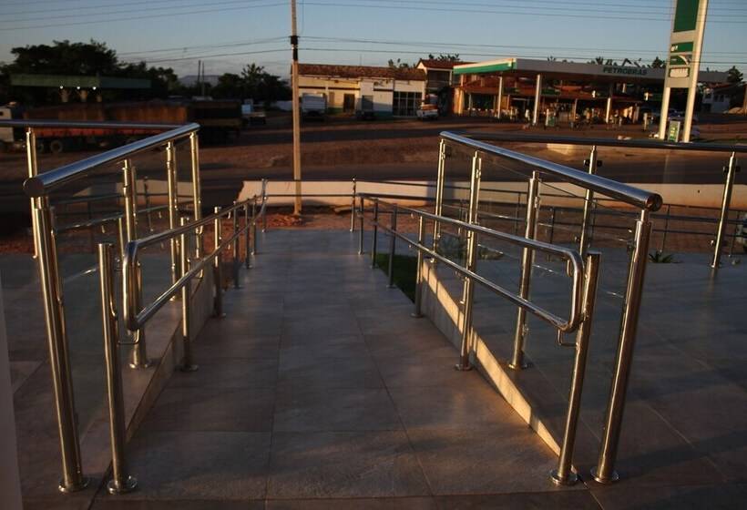 בית מלון כפרי Gurgueia Palace