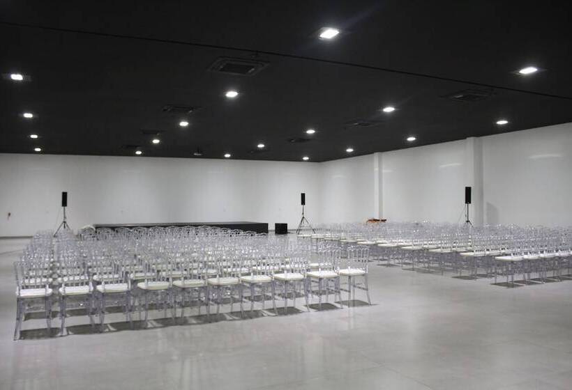 בית מלון כפרי Gurgueia Palace