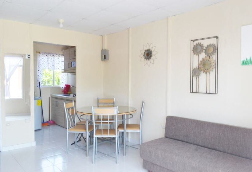 هتل Hostería Casa Grande Pedernales