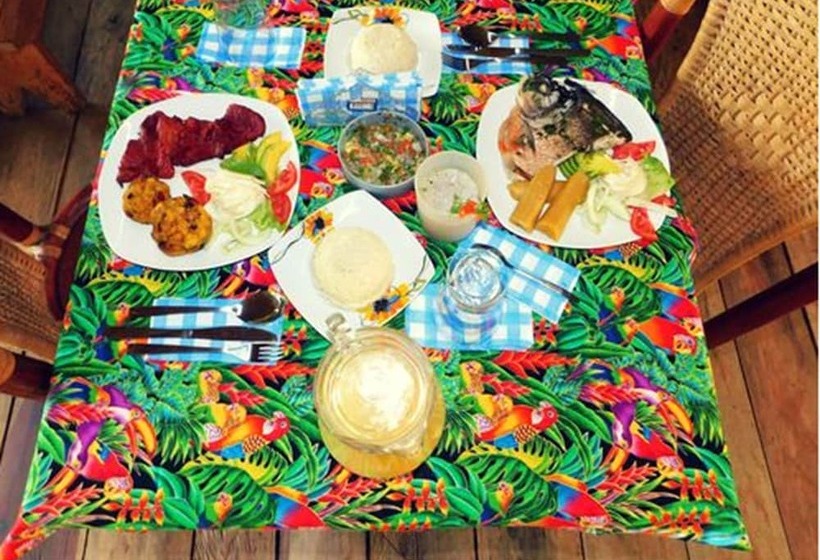 هتل Intillama Jungle Lodge Eirl