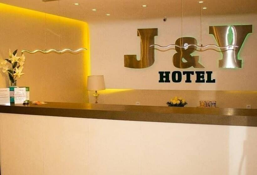 ホテル J & Y