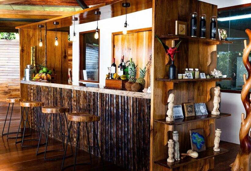 בית מלון כפרי La Loma Jungle Lodge