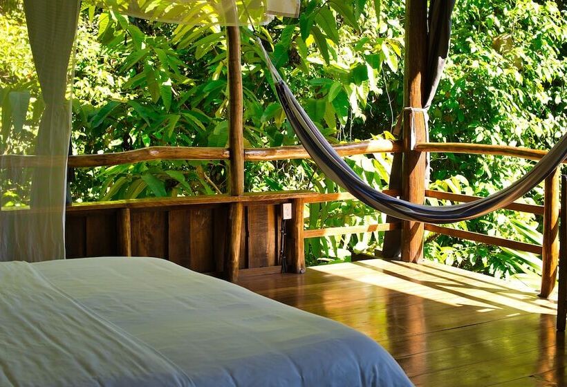 בית מלון כפרי La Loma Jungle Lodge