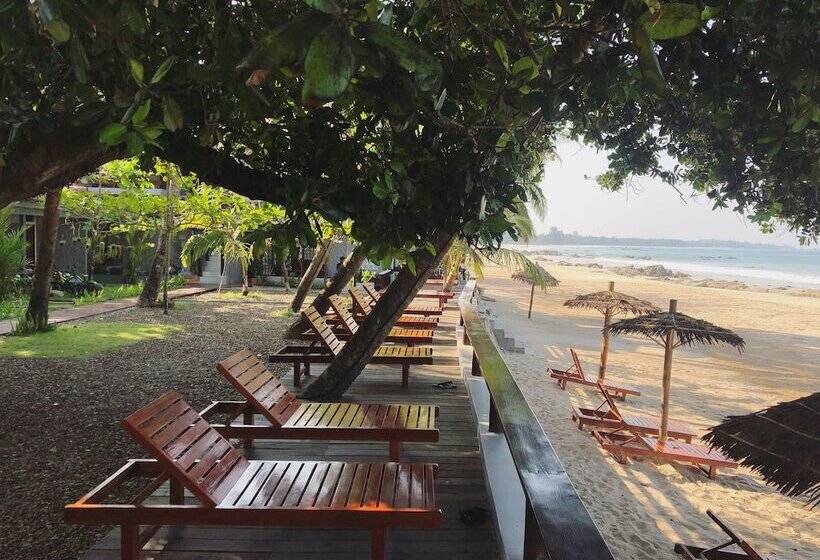 ホテル Lagoon Ngapali Beach Lodge