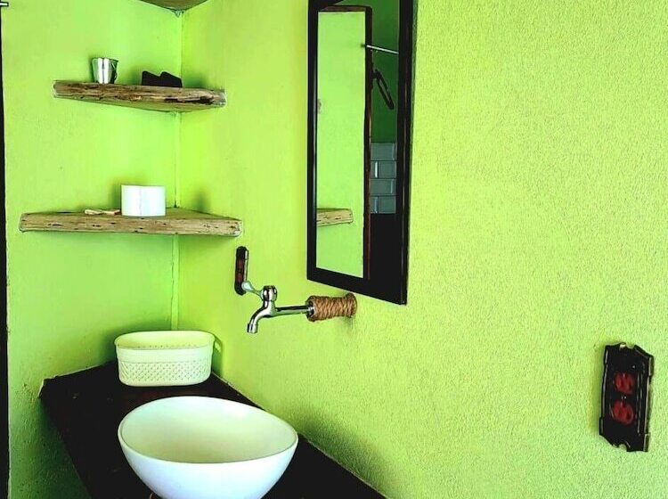 فندق Los Gallitos Eco Lodge