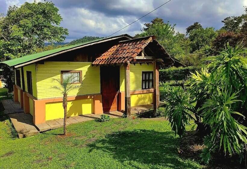 فندق Los Gallitos Eco Lodge