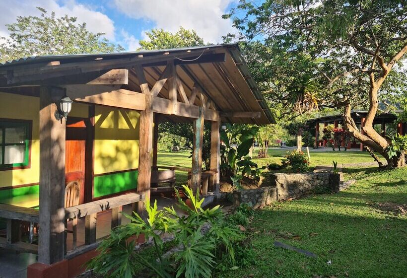 فندق Los Gallitos Eco Lodge