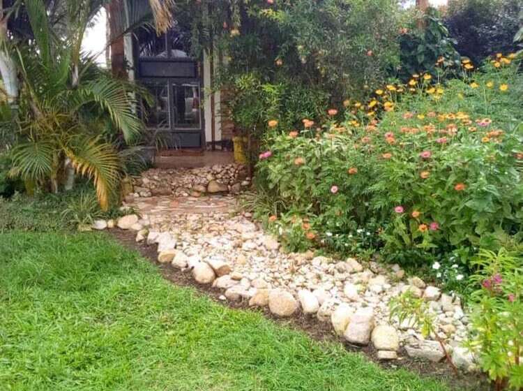 هتل Marianah Tourist