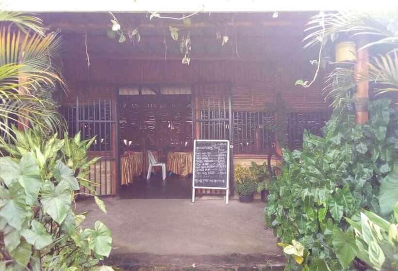 هتل Marianah Tourist