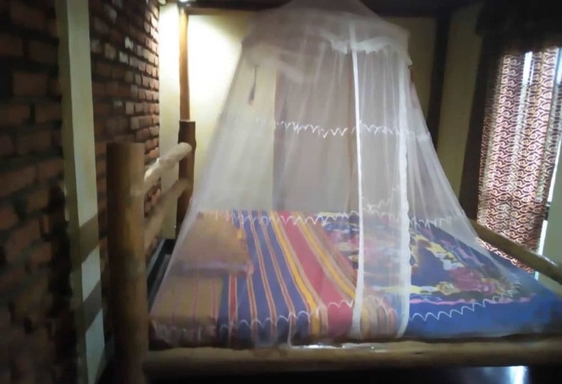 هتل Marianah Tourist