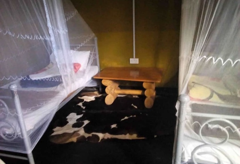 هتل Marianah Tourist