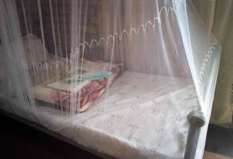 هتل Marianah Tourist