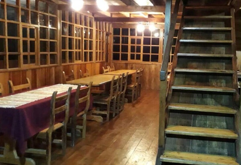 Отель Mindo Loma Bird Lodge