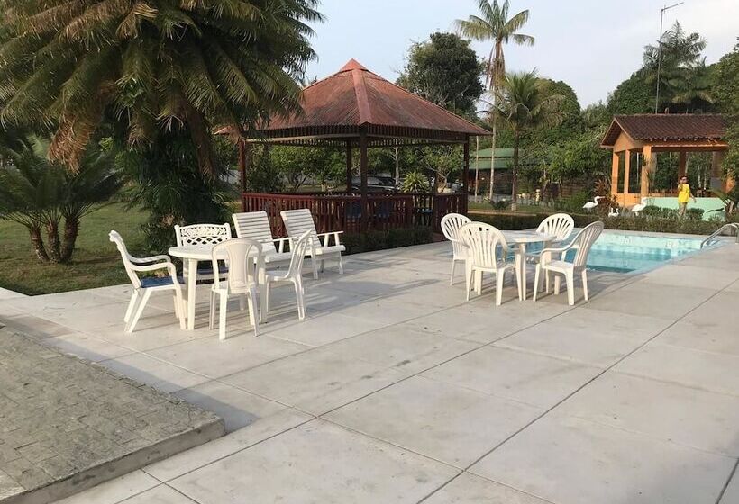 Отель O Jungle Spa E