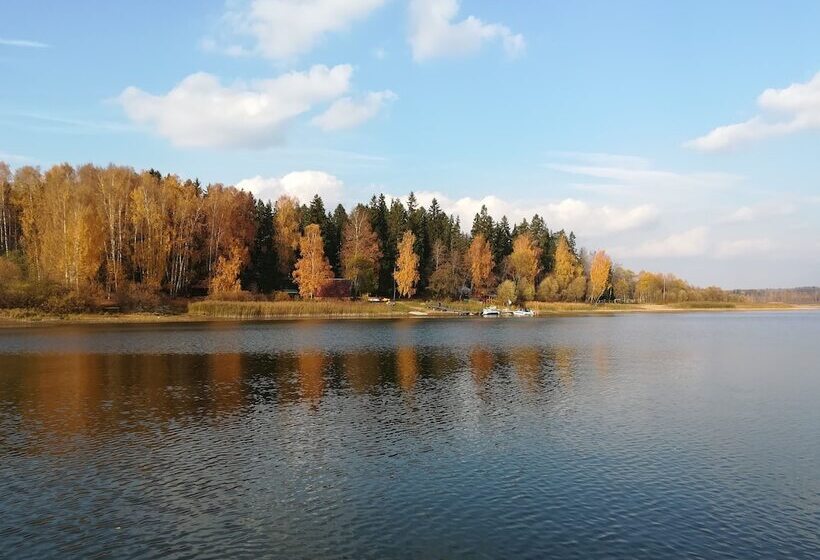 בית מלון כפרי Pansionat Parus