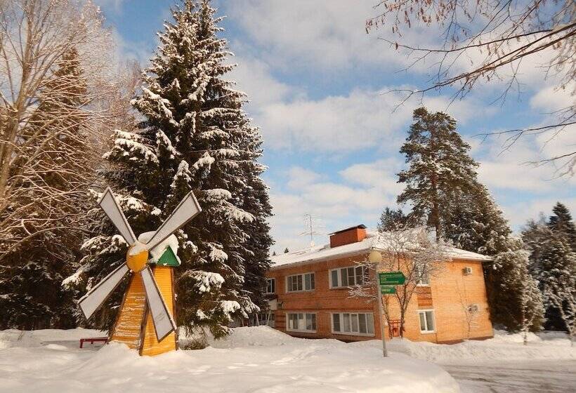 בית מלון כפרי Pansionat Parus