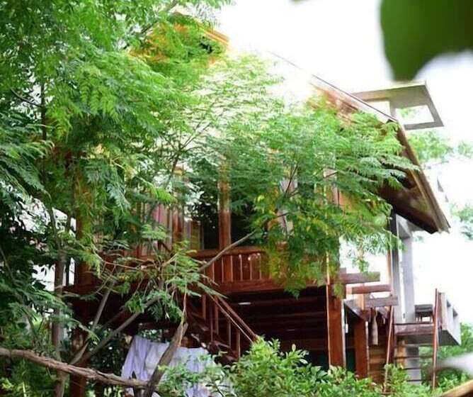 هتل Phong Nha Mountain House