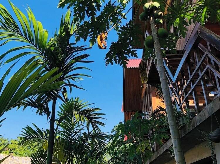 هتل Phong Nha Mountain House