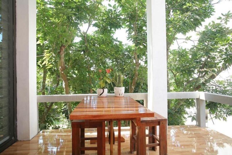 هتل Phong Nha Mountain House