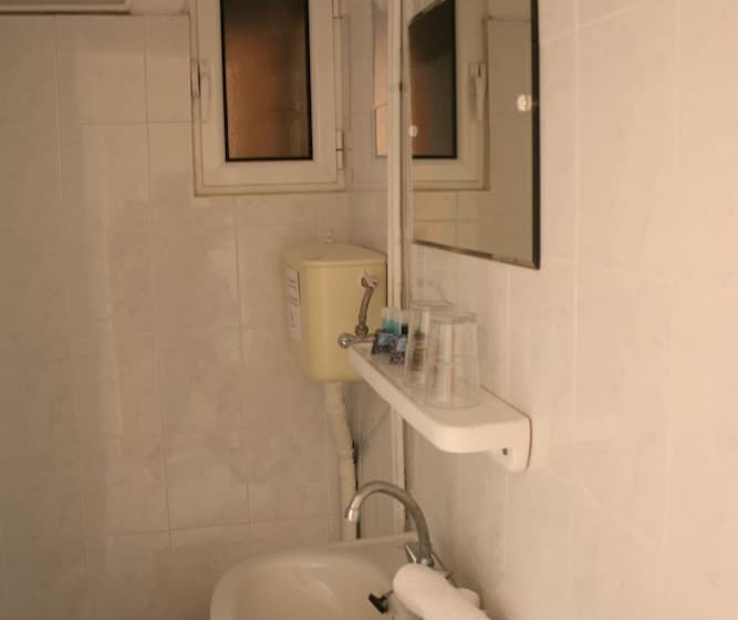 فندق Poros Vista