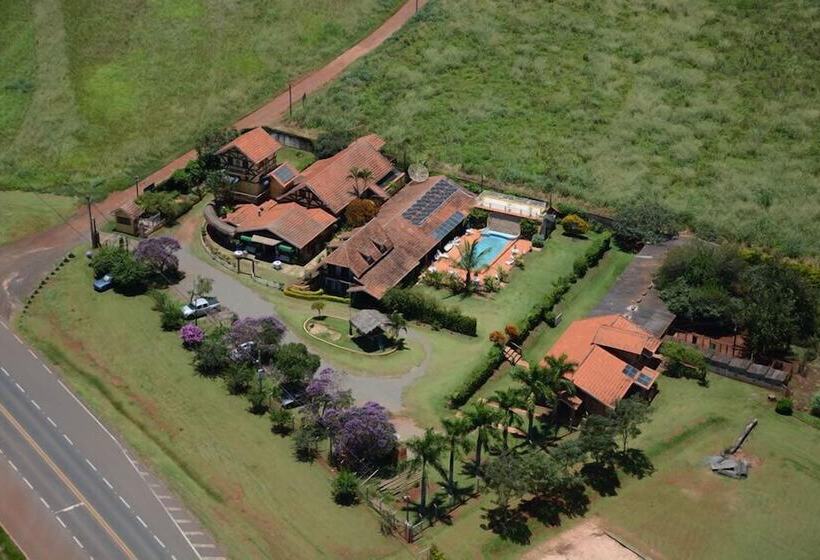 ホテル Pousada Europa