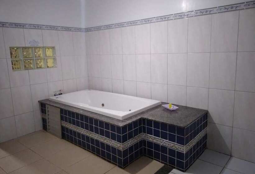 בית מלון כפרי Pousada Tropical   Adults Only