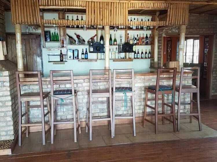 هتل Rihuja Safari Lodge