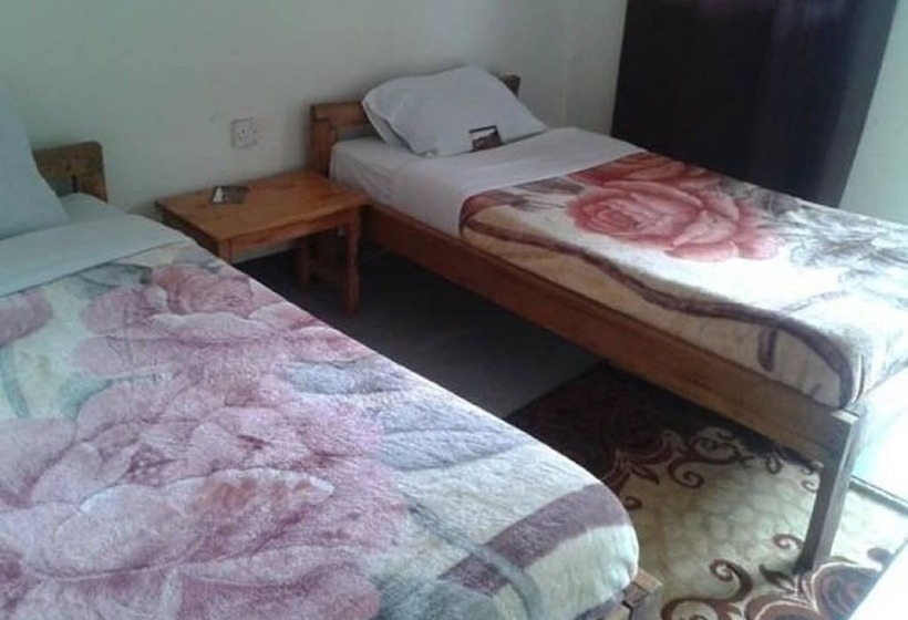 هتل Rihuja Safari Lodge