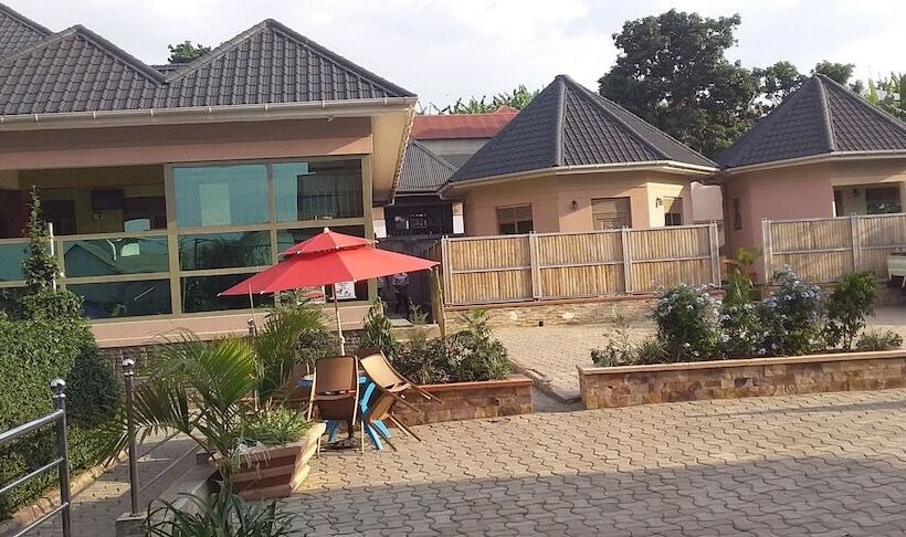 هتل Senevin Gardens