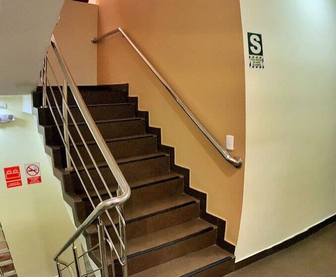 فندق Studio 69