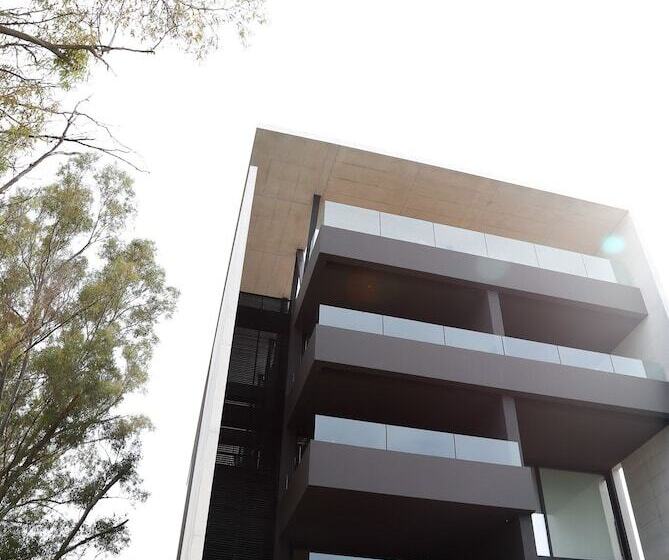 בית מלון כפרי Voula Lofts