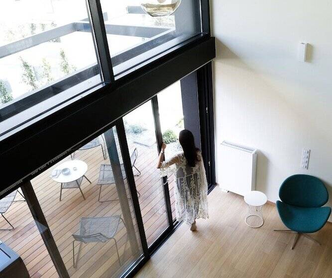 בית מלון כפרי Voula Lofts