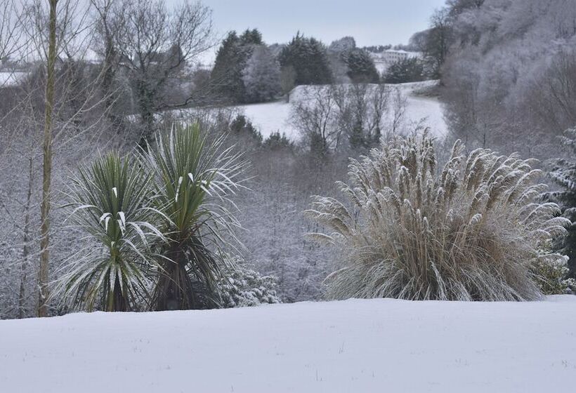 فندق White Hill Country House