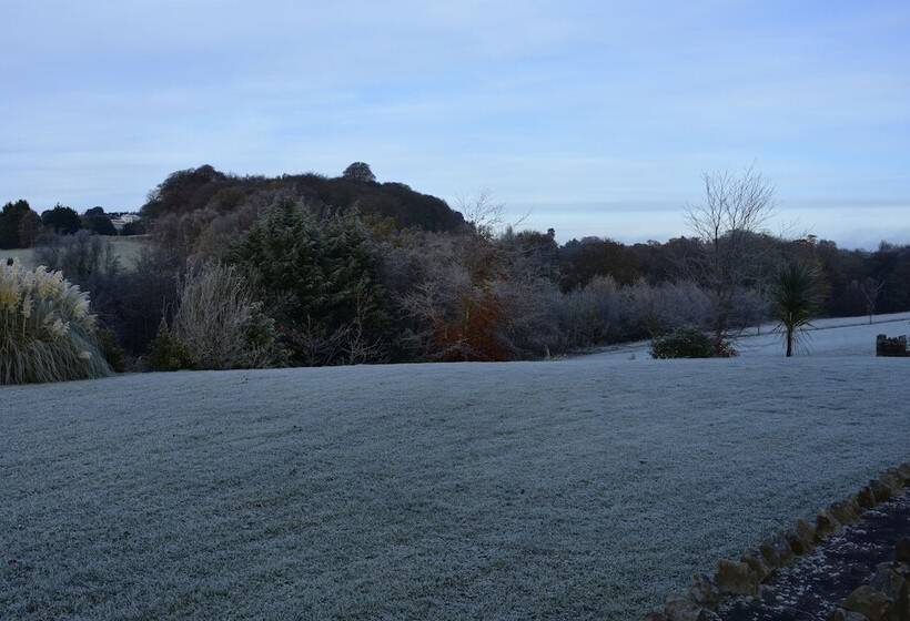 فندق White Hill Country House