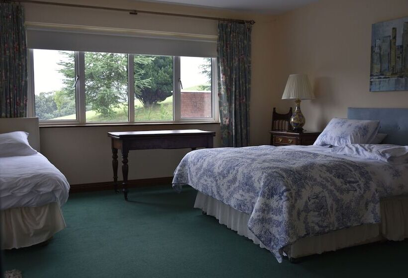 فندق White Hill Country House