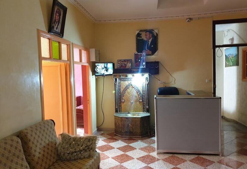 Hôtel Ouaouizerth   Hostel