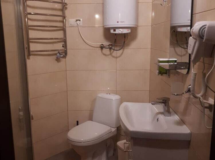 فندق على الطريق Sabi