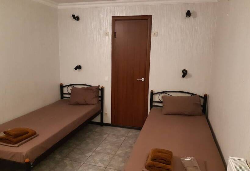 فندق على الطريق Sabi