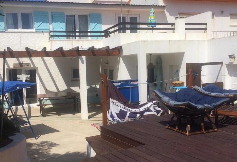 Native Surfhouse   Hostel