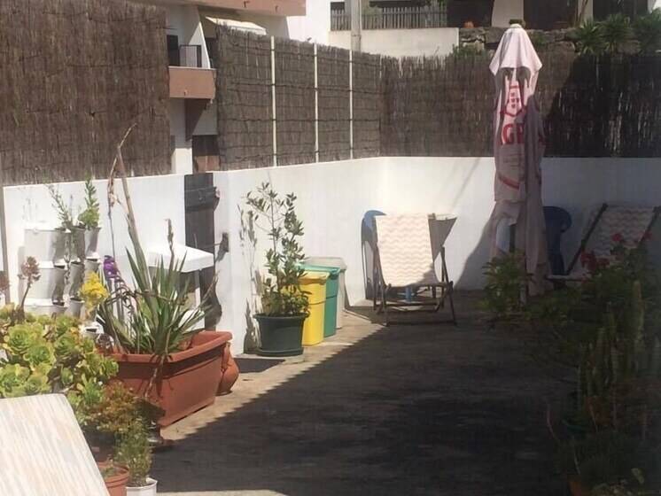 Native Surfhouse   Hostel