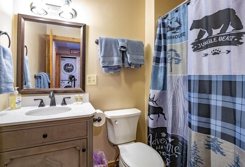 Northwoods A4 Huckleberry Hideaway