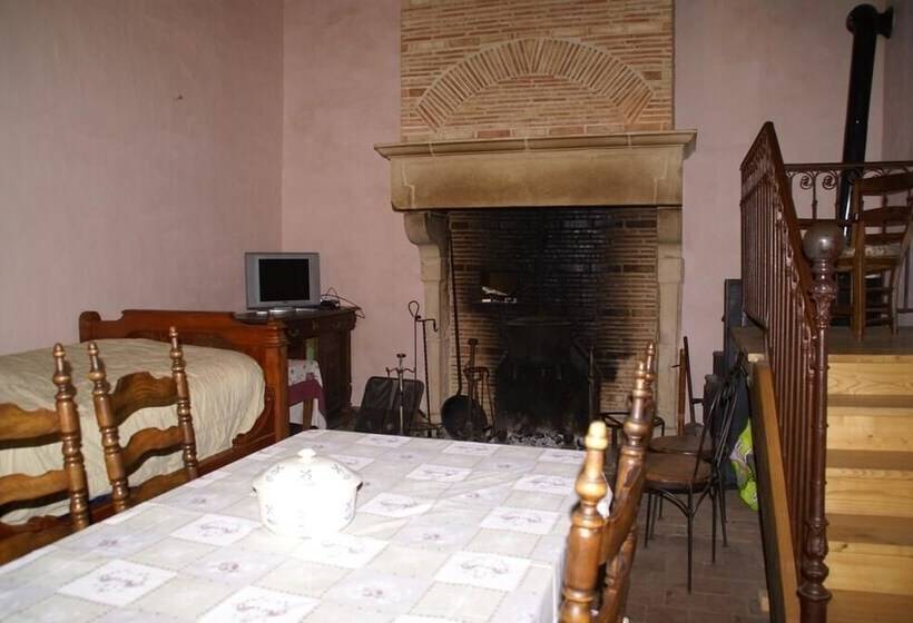 Пансион A La Belle Epoque