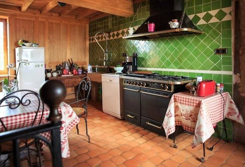 Пансион A La Belle Epoque