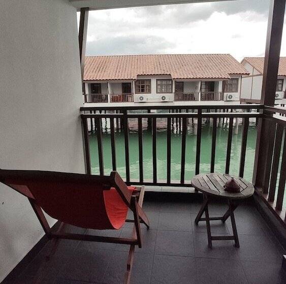 پانسیون Alpine Lxpd Water Chalet