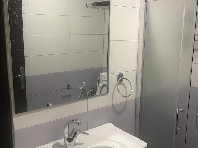 پانسیون Eli Guest House