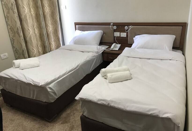 پانسیون Eli Guest House