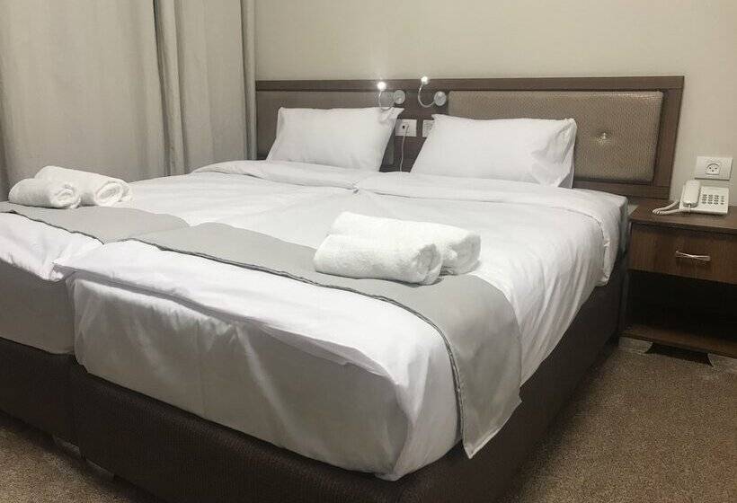 پانسیون Eli Guest House